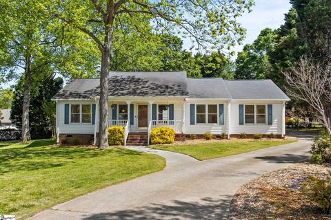 4 Amberly Ct, Greenville, SC 29617