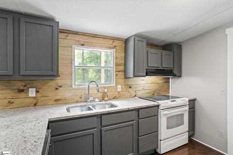 225 Wagon Ford Rd, Easley, SC 29640 photo 11