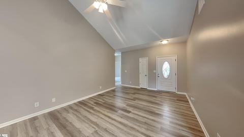 109 Glen Crest Dr, Moore, SC 29369 photo 2