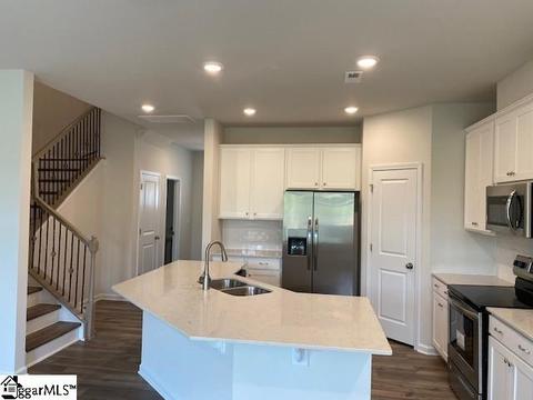 262 E Compass Way, Easley, SC 29640 photo 2