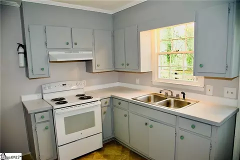 409 Lindsay Rd, Clemson, SC 29631 photo 3