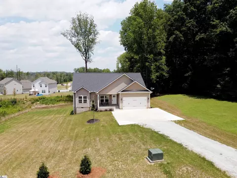3024 E Georgia Rd, Simpsonville, SC 29681