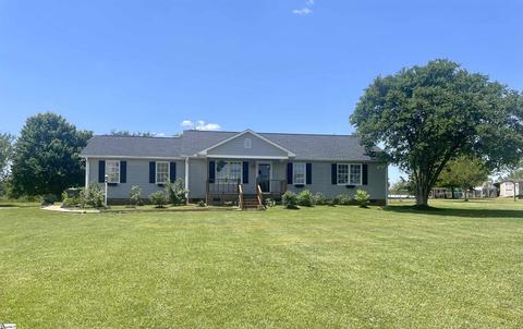 601 Seay Rd, Boiling Springs, SC 29316