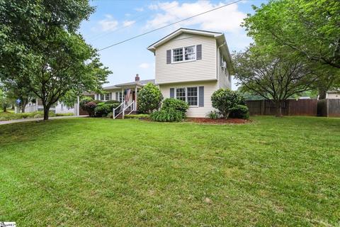 1008 Hampton Rd, Lyman, SC 29365