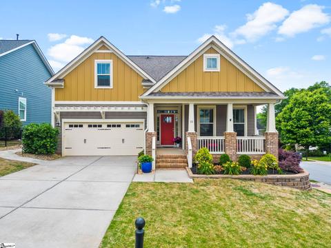 15 Wollaston Dr, Greenville, SC 29617