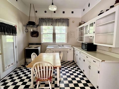 519 Gaines St, Central, SC 29630 photo 14