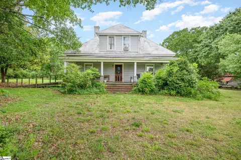 8916 Greenpond Rd, Gray Court, SC 29645