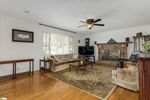 154 Brookhaven Dr, Moore, SC 29369 photo 4