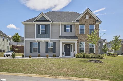 500 Red Ledge Ct, Greer, SC 29650