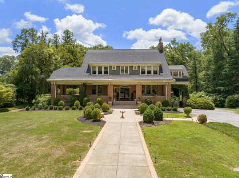831 W Main St, Laurens, SC 29360