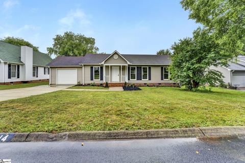 14 Northfield Ln, Simpsonville, SC 29681