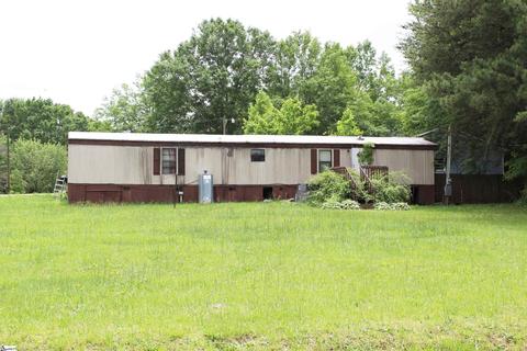 104 Mccall Ln, Easley, SC 29640