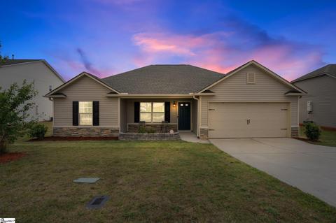 8 Babbling Creek Ct, Fountain Inn, SC 29644