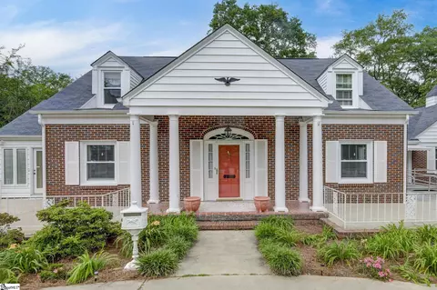 310 W Farley Ave, Laurens, SC 29360
