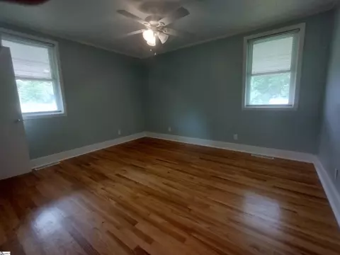 413 Pickens St, Joanna, SC 29351 photo 11