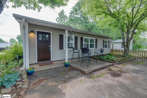14 Paris View Dr, Travelers Rest, SC 29690