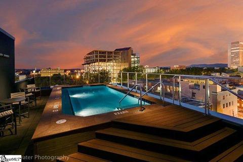 100 E Washington Apt 51 St # 51, Greenville, SC 29601