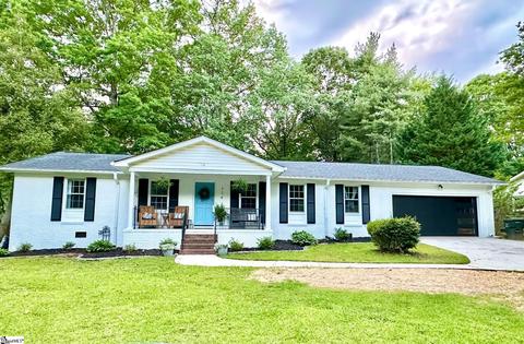 114 Bedford Dr, Taylors, SC 29687