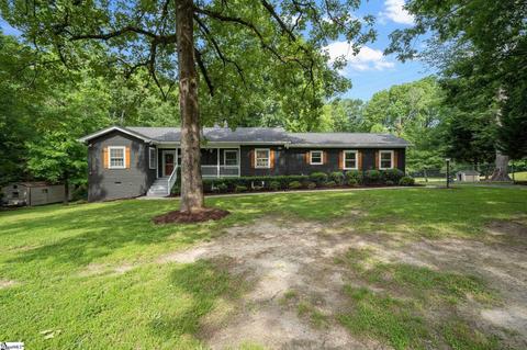 3703 Edwards Rd, Taylors, SC 29687