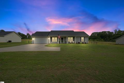 175 Georgia Acres Rd, Gray Court, SC 29645