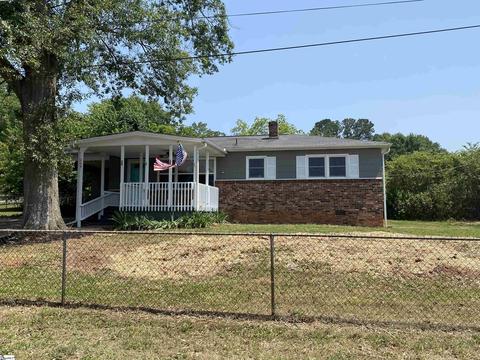 209 Fern Dr, Inman, SC 29349