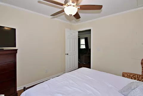 211 N 5th St, Easley, SC 29640 photo 7
