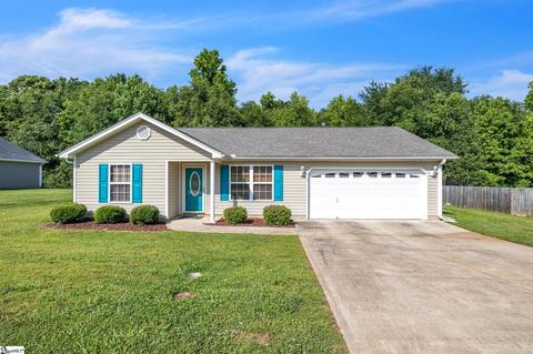 7 Laws Ln, Piedmont, SC 29673