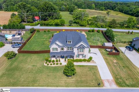 6 Sunray Ln, Simpsonville, SC 29681