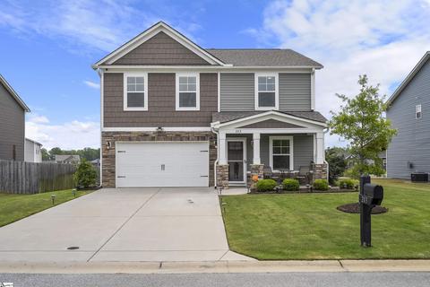 203 Barred Owl Dr, Fountain Inn, SC 29644