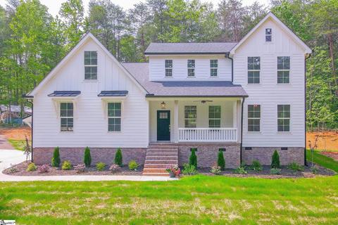 1013 Center Rd, Taylors, SC 29687