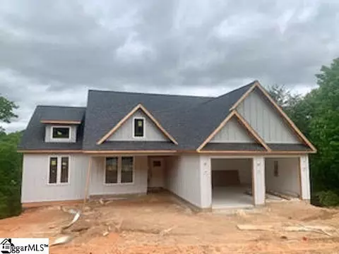 72 Packforest Rd, Taylors, SC 29687