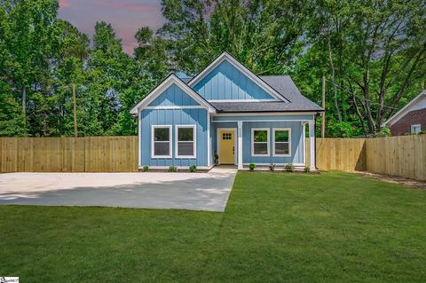 520 Hellams St # a, Fountain Inn, SC 29644