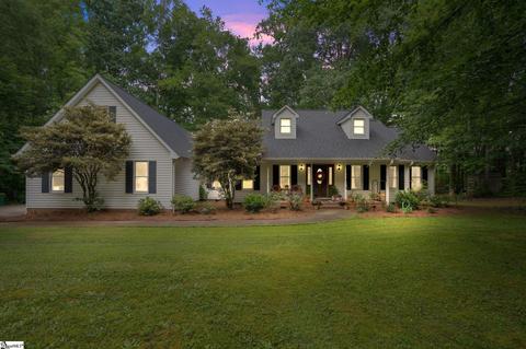 419 Windy Woods Way, Fountain Inn, SC 29644