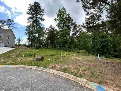 25 Tee Box Ln, Travelers Rest, SC 29690