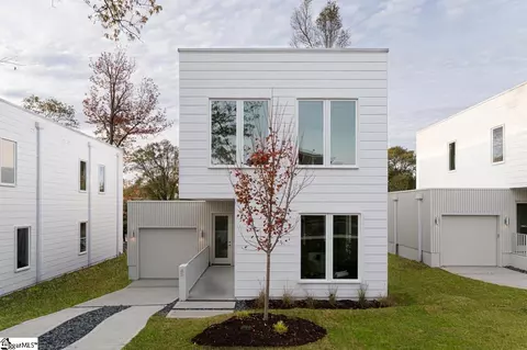 45 Baywood Ave, Greenville, SC 29607