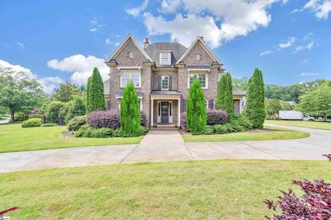 104 Land Grant Dr, Simpsonville, SC 29681
