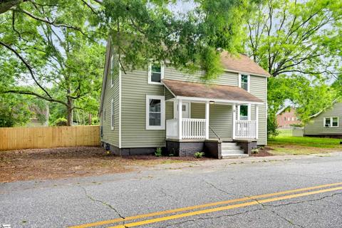 16 Blake St, Belton, SC 29627