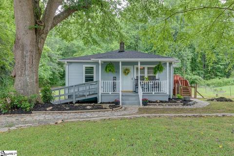112 New Circle Rd, Travelers Rest, SC 29690