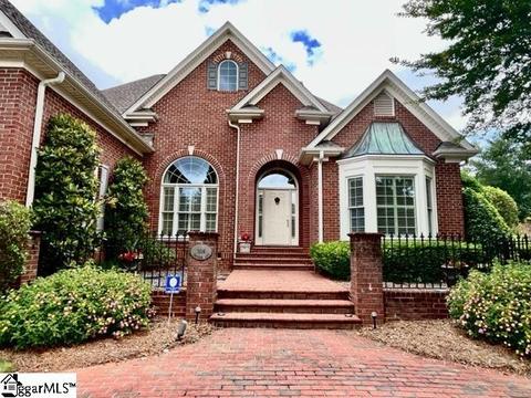 504 Ladykirk Ln, Greer, SC 29650
