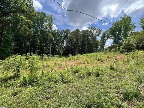 122 Browning Dr, Greer, SC 29650