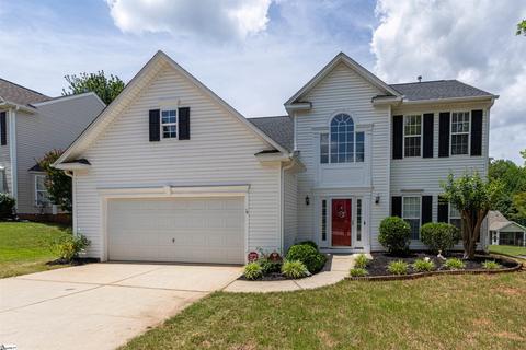 6 Bellows Falls Dr, Greer, SC 29650