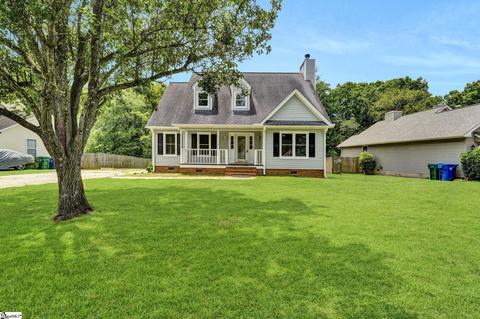1023 N Lake Dr, Greenwood, SC 29649