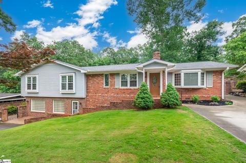 17 Zelma Dr, Greenville, SC 29617