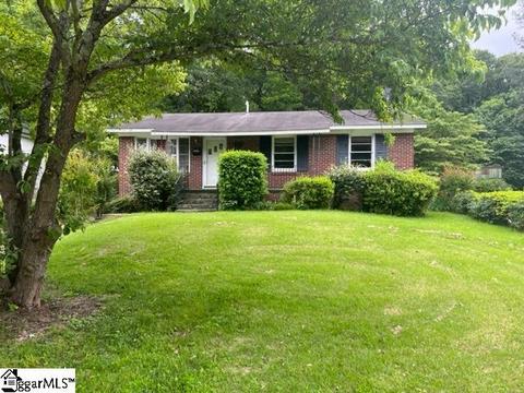 809 W Hampton St, Laurens, SC 29360