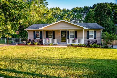 113 Blueberry Ln, Inman, SC 29349
