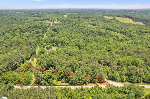 25 Old Mill Rd, Campobello, SC 29322