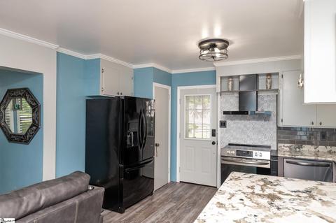 701 Crestview Rd, Easley, SC 29642 photo 9