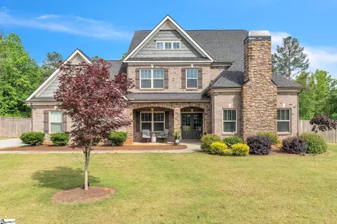 47 Foxmoor Ct, Simpsonville, SC 29680