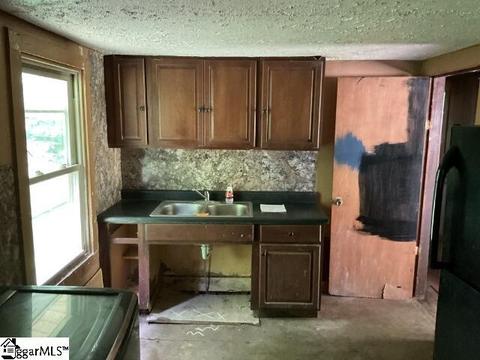 562 Anthony Rd, Pickens, SC 29671 photo 4