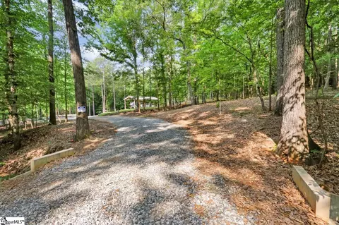 491 N Flat Rock Rd, Piedmont, SC 29673